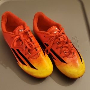 Soccer cleats